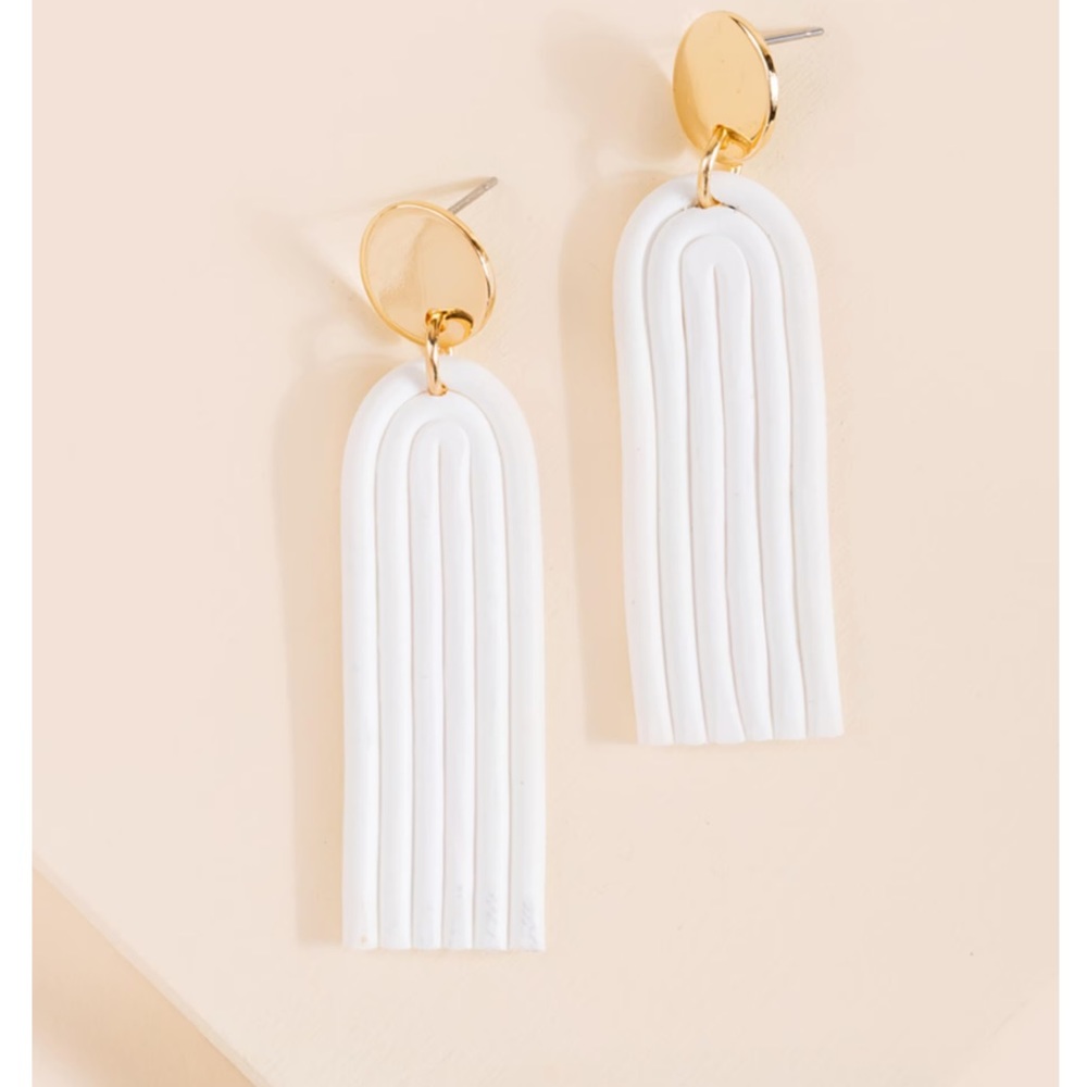 White small earrings.